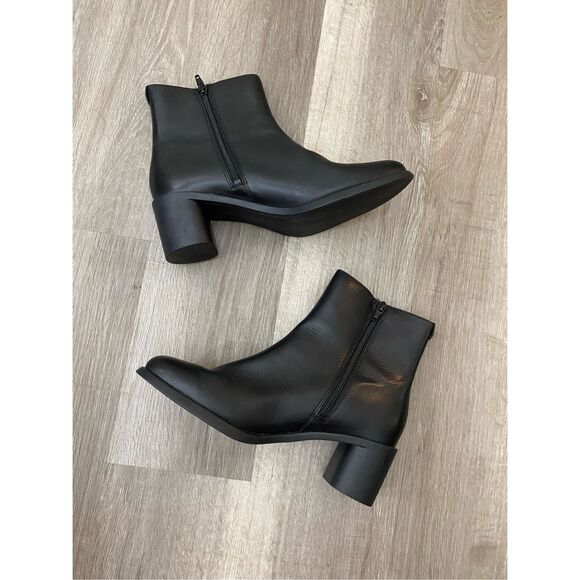 Camper NWOT* Meda Black Leather Boots, Size EU 39 / US 9, MSRP $238 - Picture 3 of 12